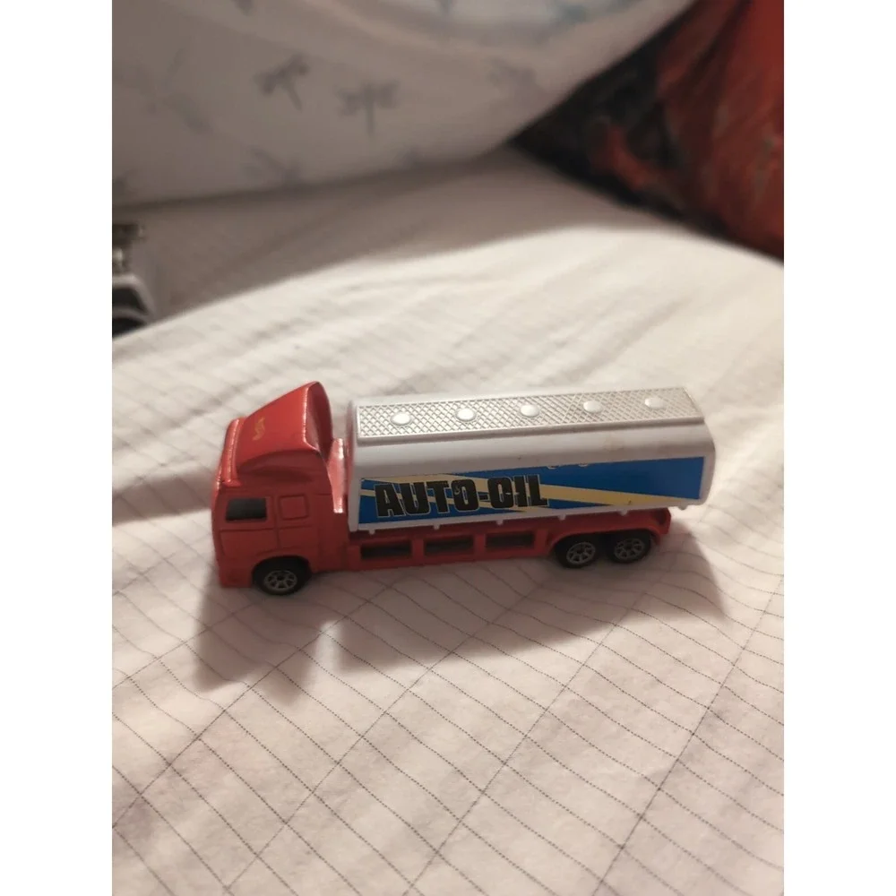 1996 Hot Wheels‎ Auto Oil Truck